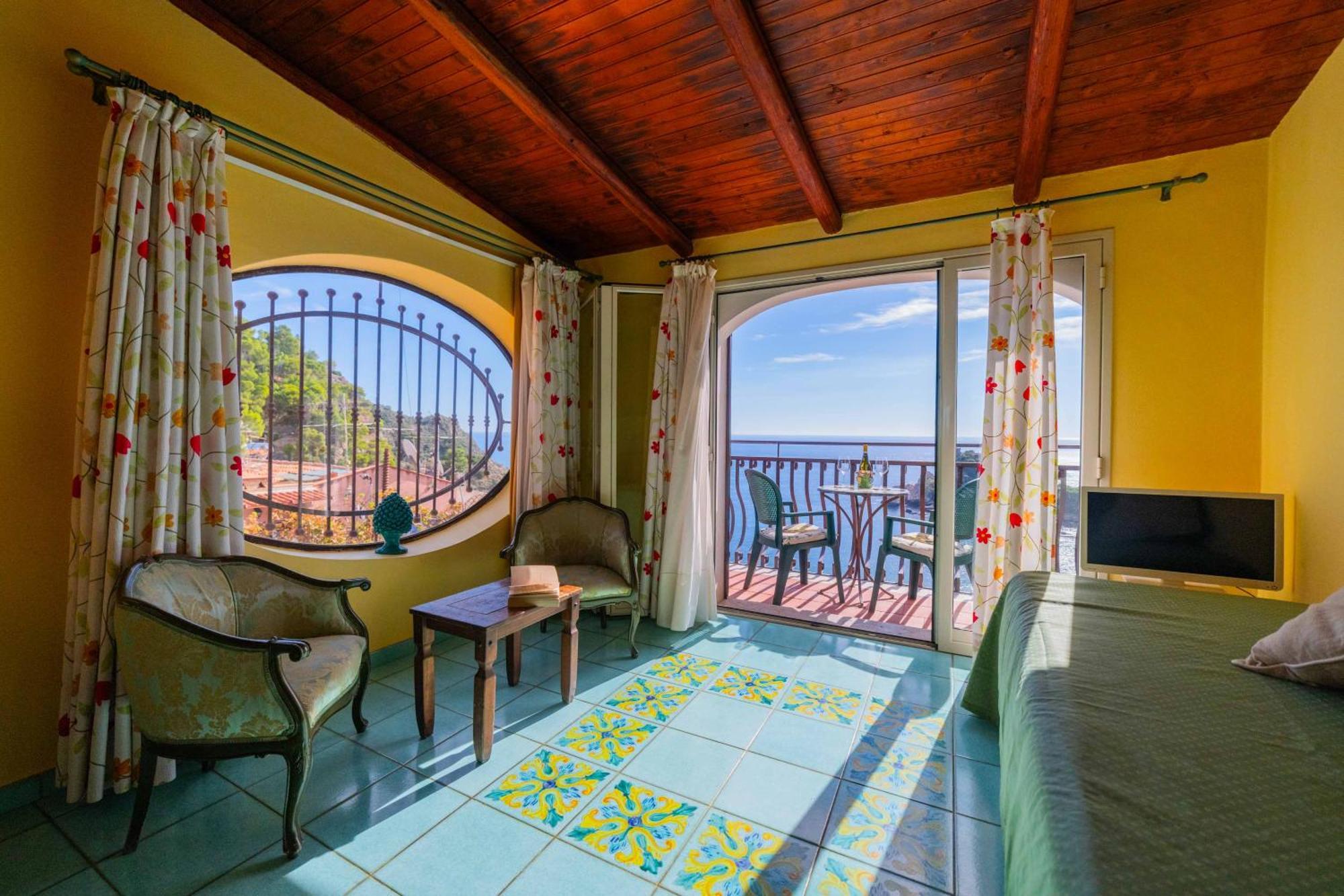 Mendolia Beach Hotel Taormina Exteriör bild