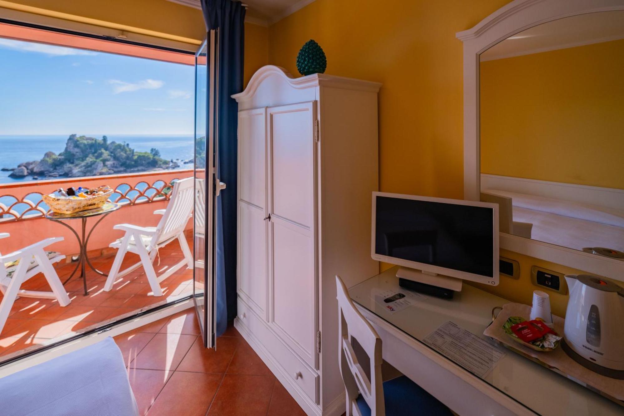 Mendolia Beach Hotel Taormina Rum bild