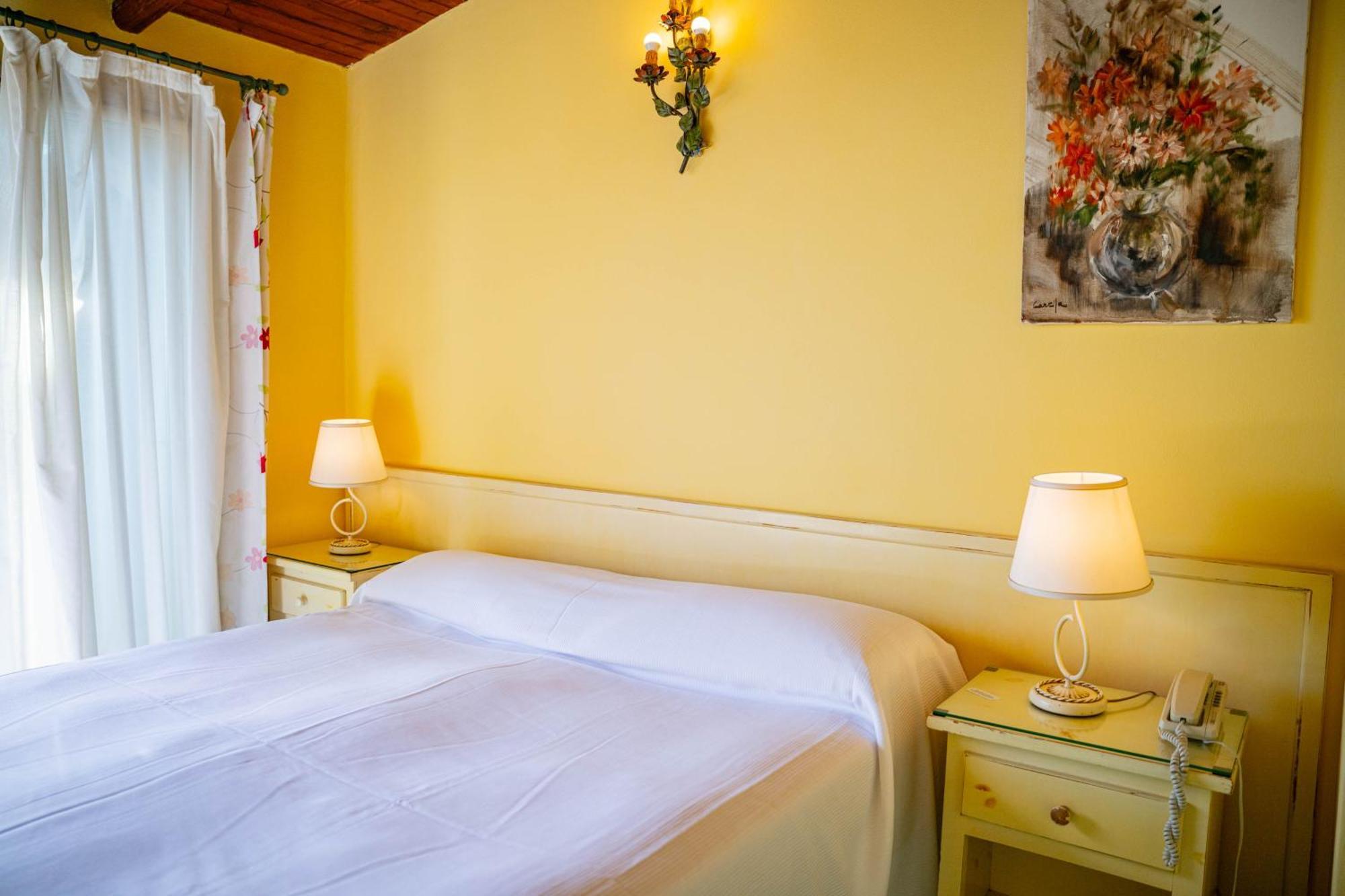 Mendolia Beach Hotel Taormina Rum bild