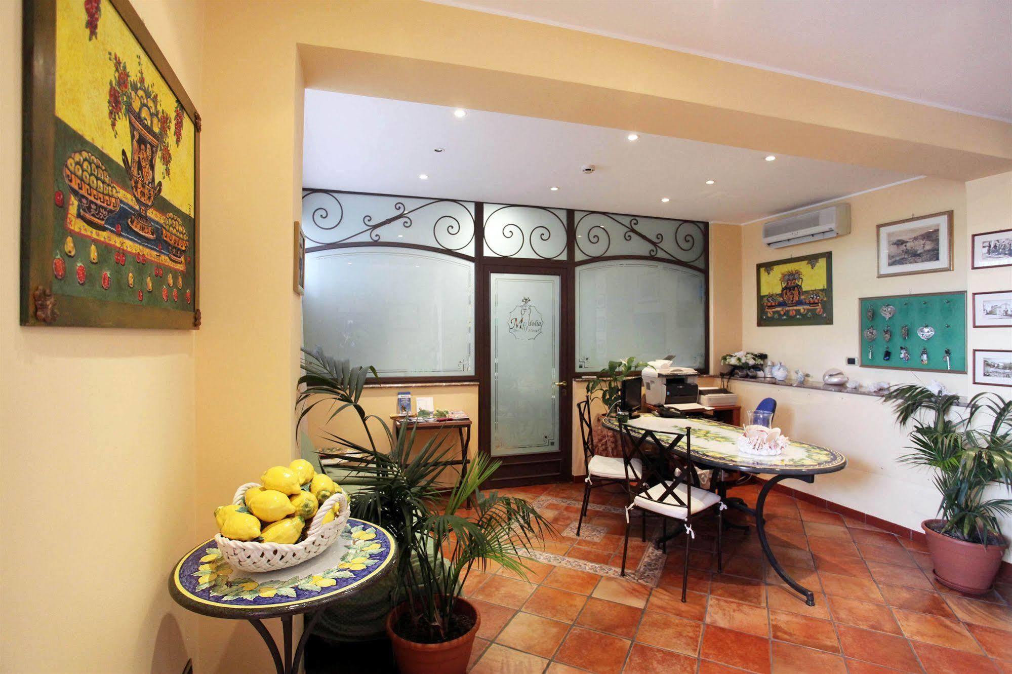 Mendolia Beach Hotel Taormina Exteriör bild